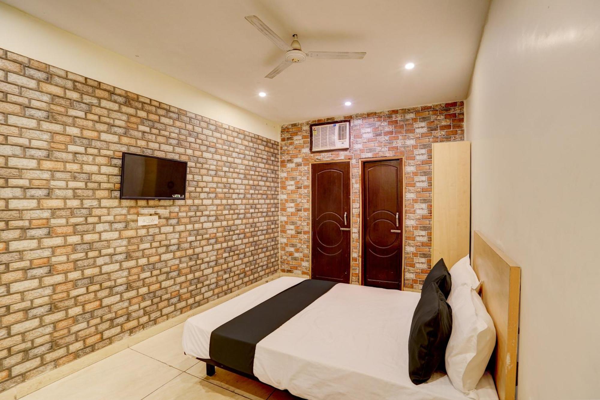Hotel O Blue Vibes Meerut Zewnętrze zdjęcie