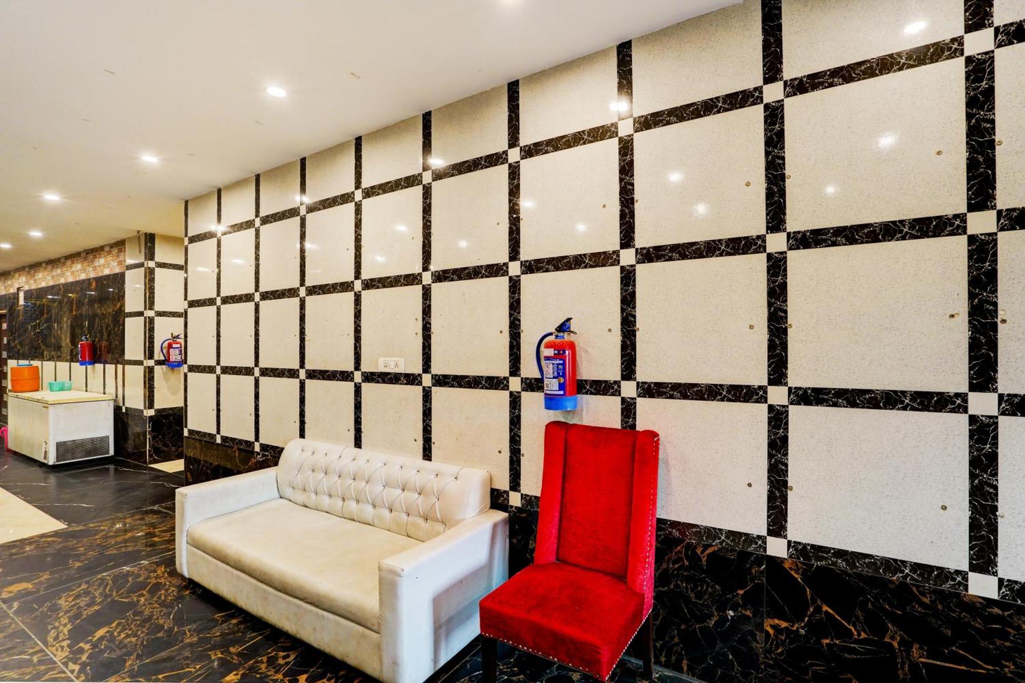 Hotel O Blue Vibes Meerut Zewnętrze zdjęcie
