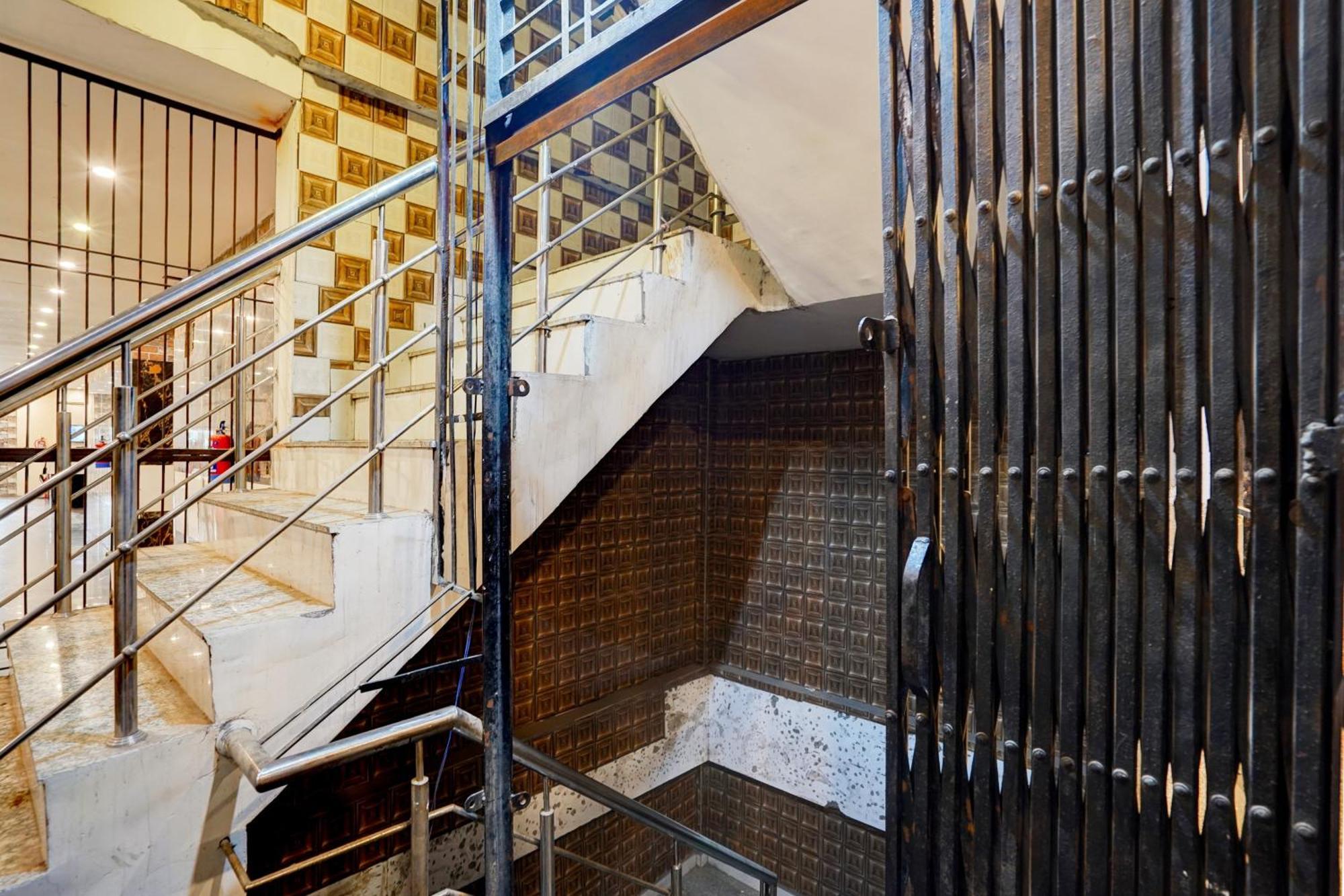 Hotel O Blue Vibes Meerut Zewnętrze zdjęcie