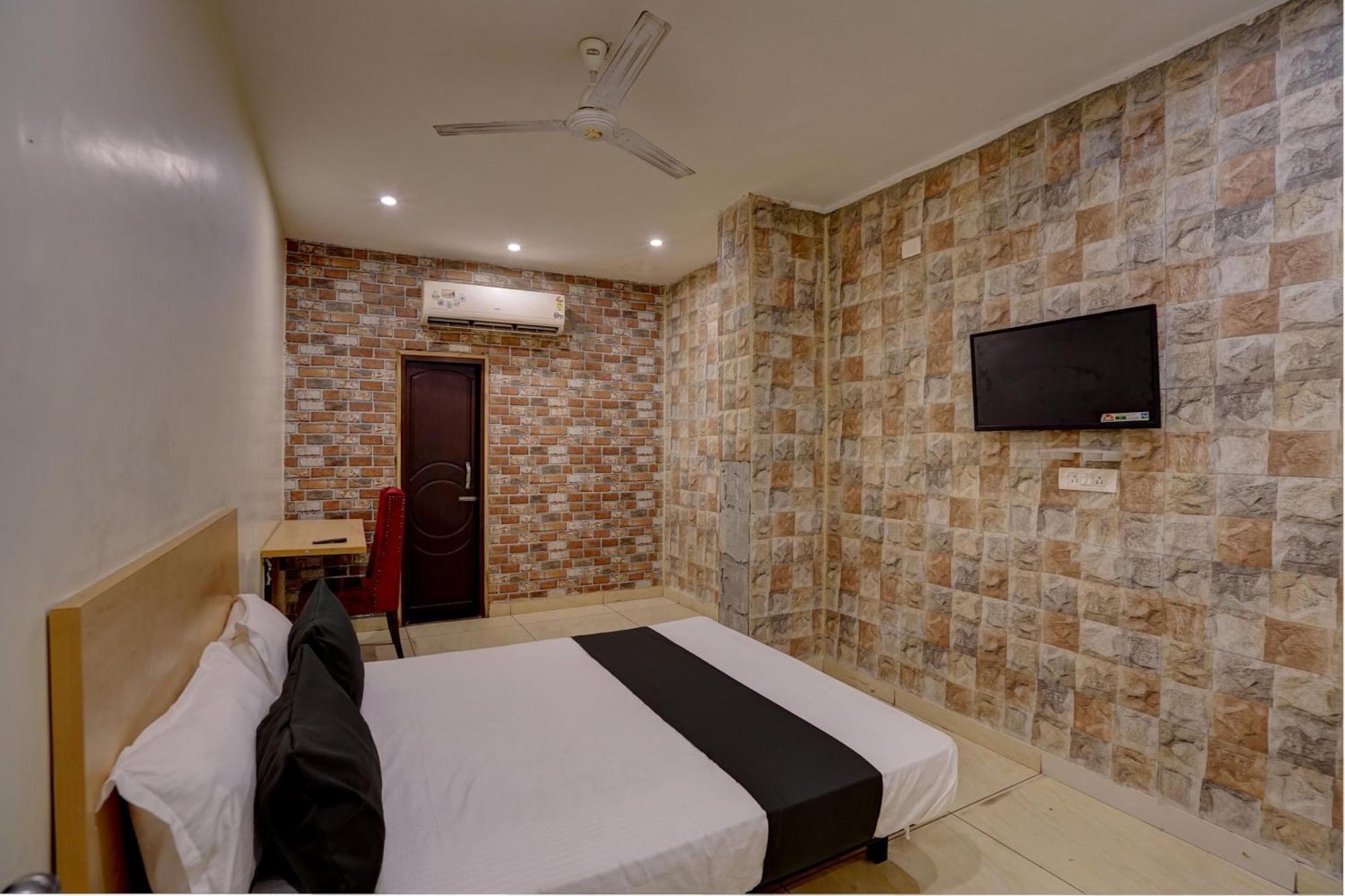 Hotel O Blue Vibes Meerut Zewnętrze zdjęcie